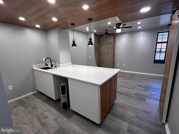 5th image of 1601 Spring Garden St APT 502