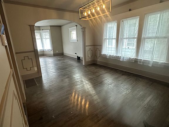 5th image of 344 Walden Ave #A
