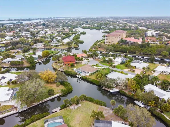 131 Tina Island Dr, Osprey, FL 34229