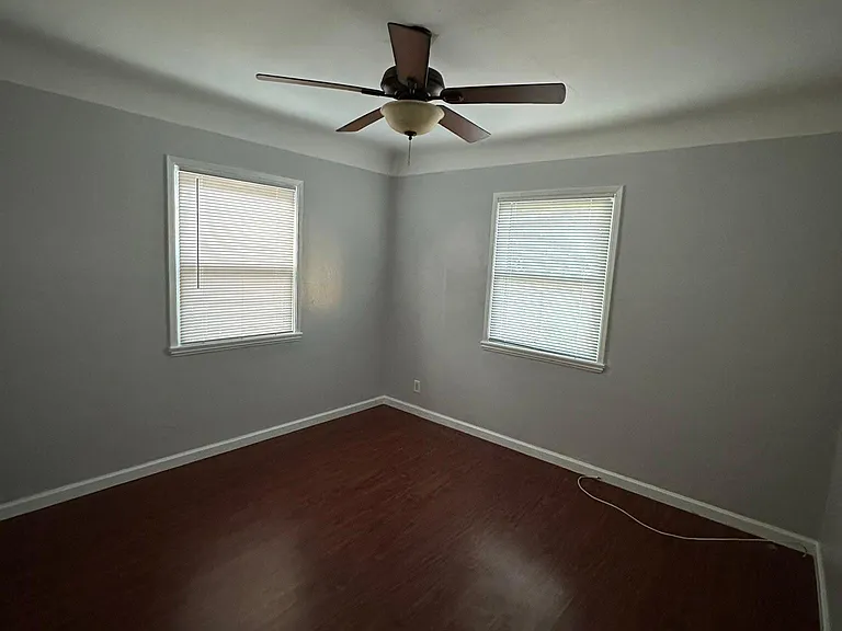 5860 Falcon Ave — Photo 6