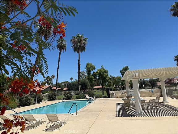 2nd image of 75205 Valencia Way