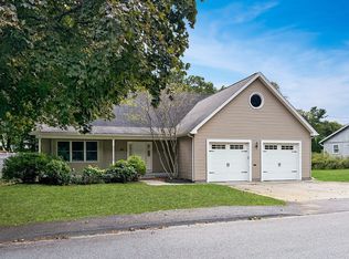 28 Sharon Ave, Auburn, MA 01501