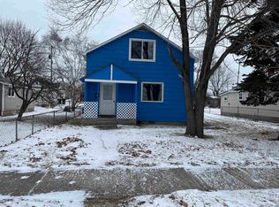 206 N 21st St, Escanaba, MI 49829