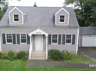 88 Vineyard Road, Hamden, CT 06517