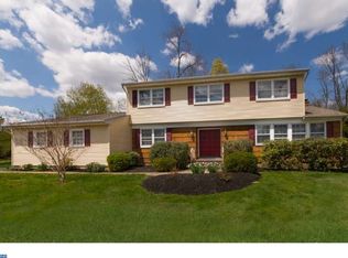 36 Willis Dr, Ewing, NJ 08628