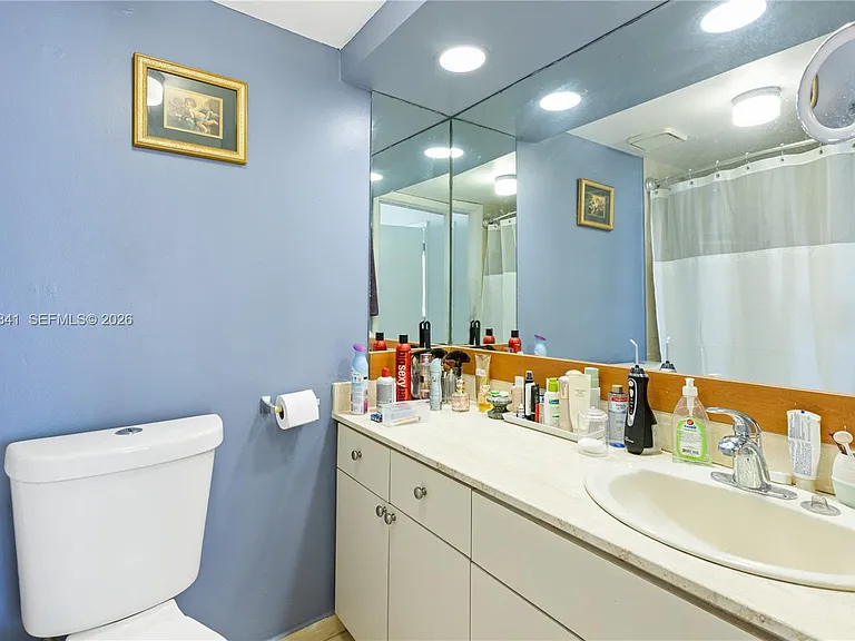 2457 Collins Ave #1602 — Photo 9