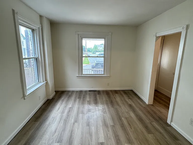 122 Brandywine Ave — Photo 6