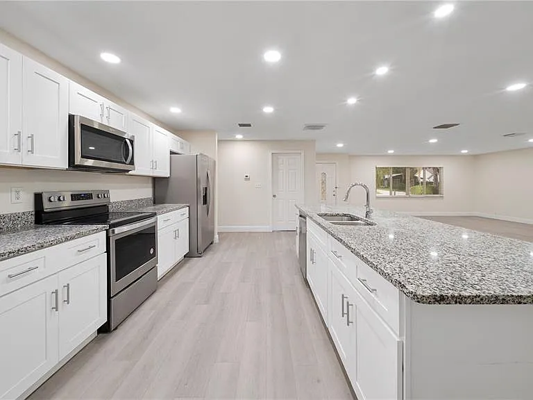 2662 Derbyshire Rd — Photo 7