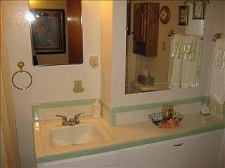 4th image of 2303 Berkley Dr