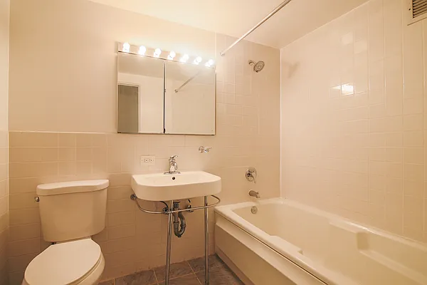 Rented by Platinum Properties | media 4