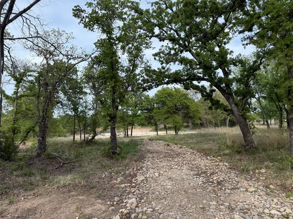 5020 Willow Oak Ct, Poolville, TX 76487