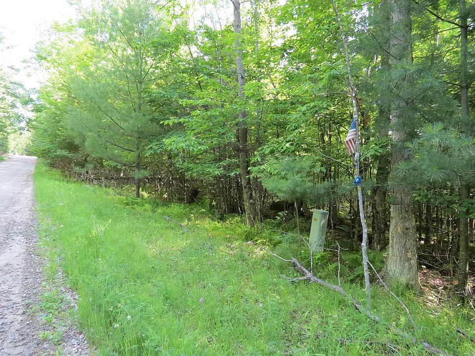 1st image of 118 Tannenbaum Ln