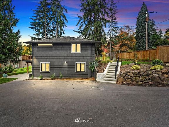 5th image of 18828 156th Ave NE