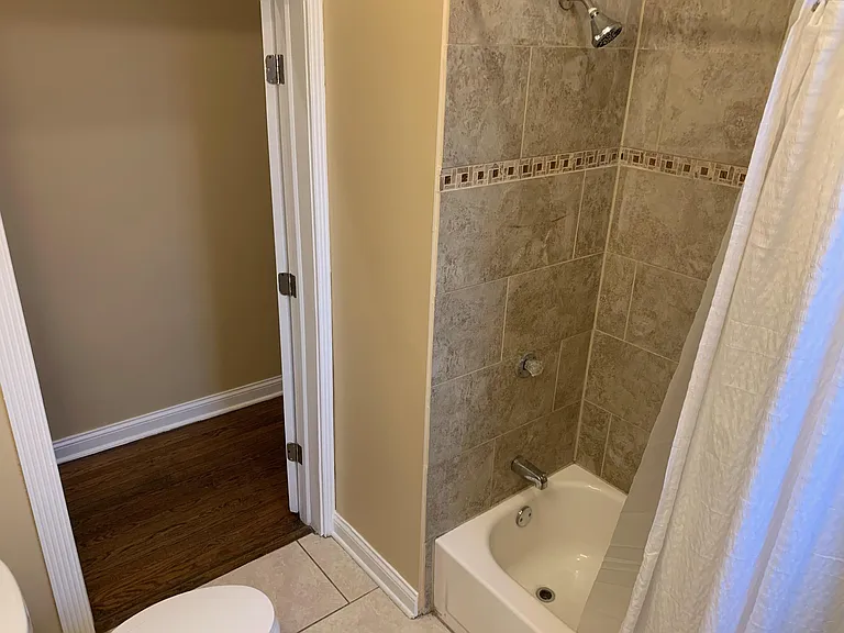 8915 S Exchange Ave #3 — Photo 5
