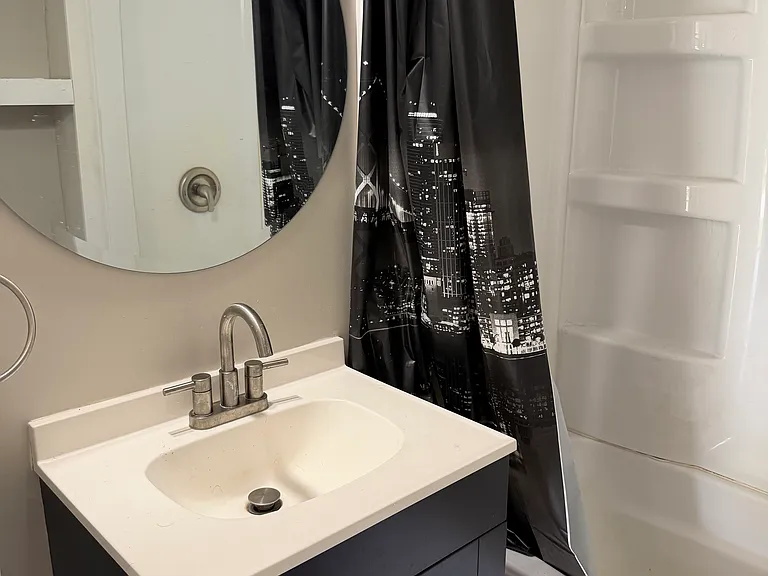 3160 Lakeside Rd NE — Photo 6