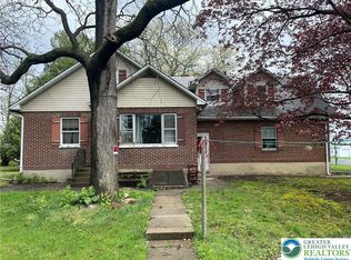 153 Moorestown Dr, Bath, PA 18014
