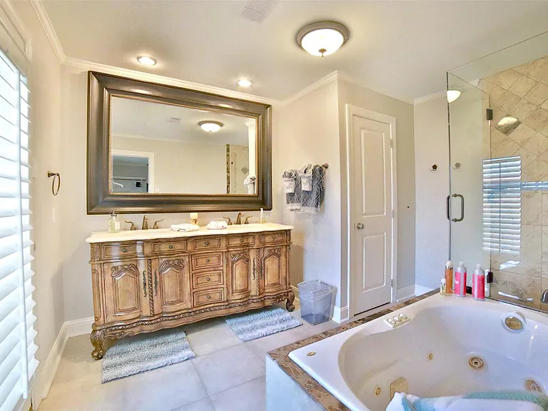 2625 Peckham St — Photo 17
