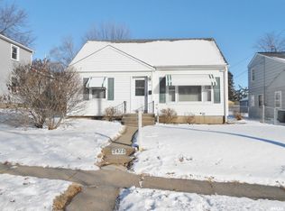 2423 Myrtle St, Davenport, IA 52804