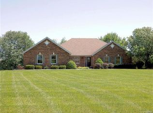 1940 Country Estates Ct, Foristell, MO 63348