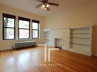 1949 W Cuyler Ave #19511, Chicago, IL 60613