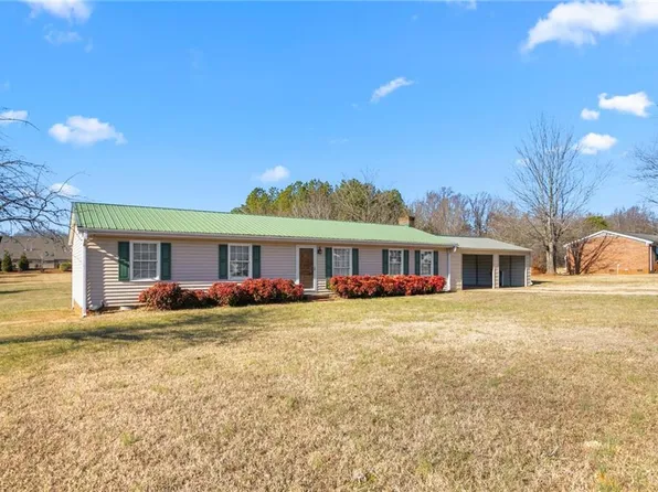802 Quailmeadow Ln, Colfax, NC 27235