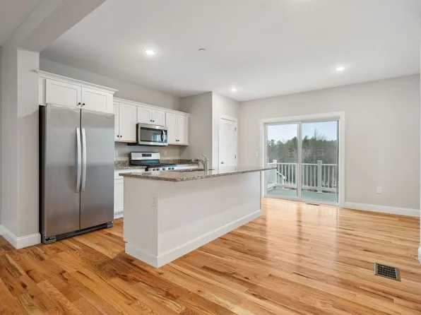 Half Peak Ledges, 49 Wildcat Dr #E, Rochester, NH 03839