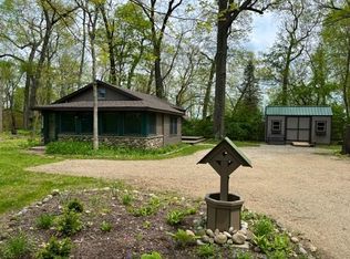 58665 Palmer Point Rd, Colon, MI 49040