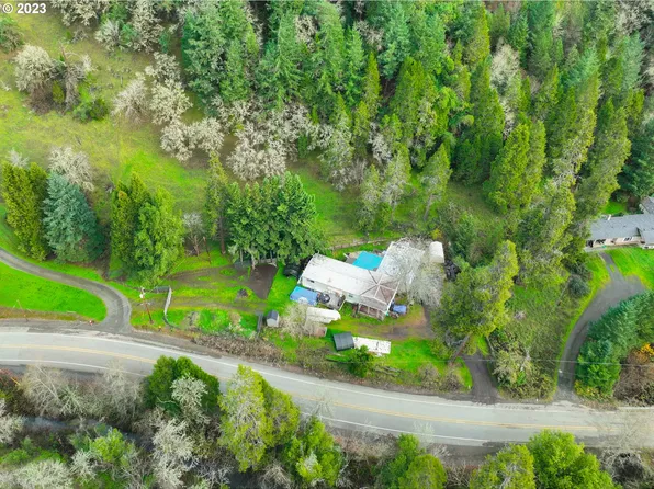 522 Kent Creek Rd, Winston, OR 97496