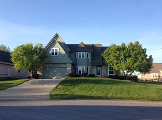 417 SW Seaside Sparrow St, Lees Summit, MO 64082