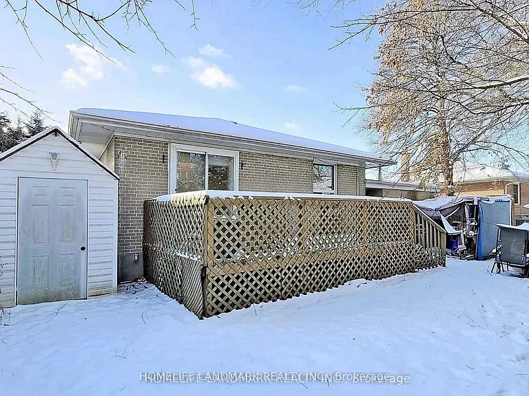 381 Osiris Dr — Photo 11