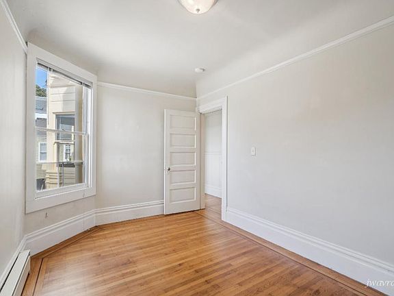 4th image of 1208 Cole St #1210K