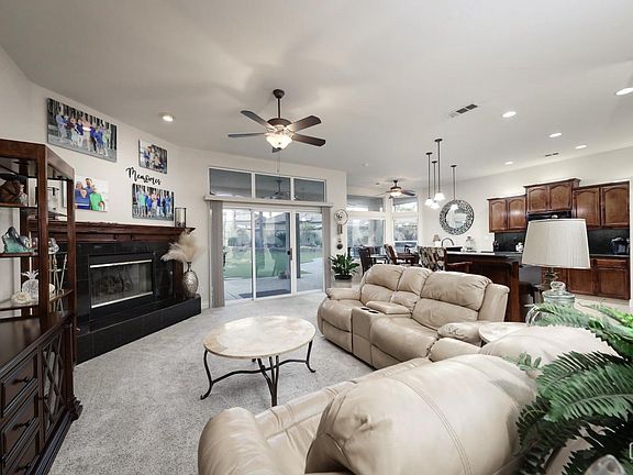 5th image of 12624 Savonburg Dr