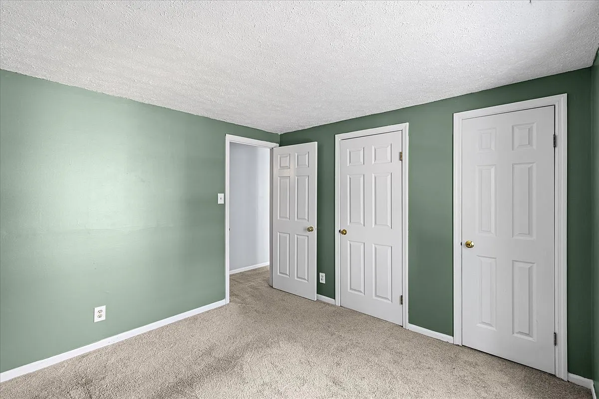 79 Sweetfern Court - 1 — Photo 2