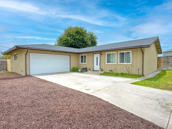 1618 Rush Ave, Vista, CA 92084