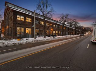 1100 Lansdowne Ave #213, Toronto, ON M6H4K1