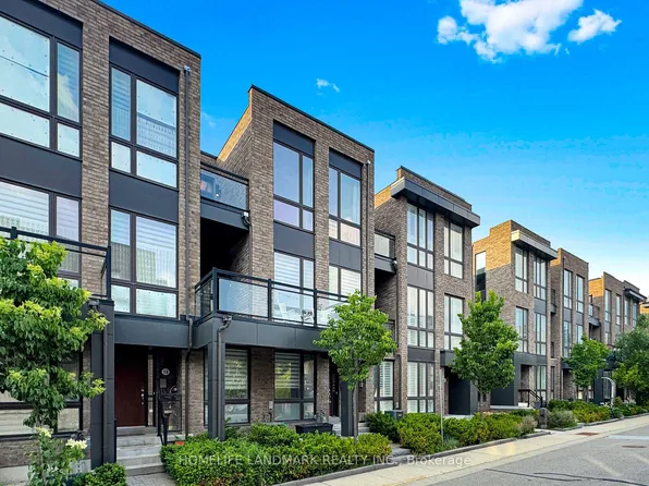 17 Thorncrest Dr, Vaughan, ON L4J 0K1