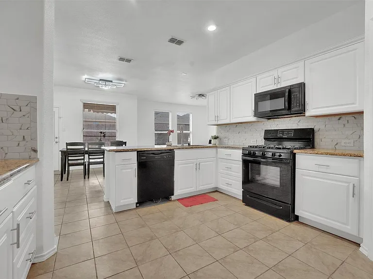 144 Creek Terrace Dr — Photo 16