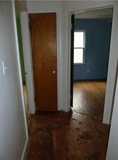 5th image of 1391 Hull Ave