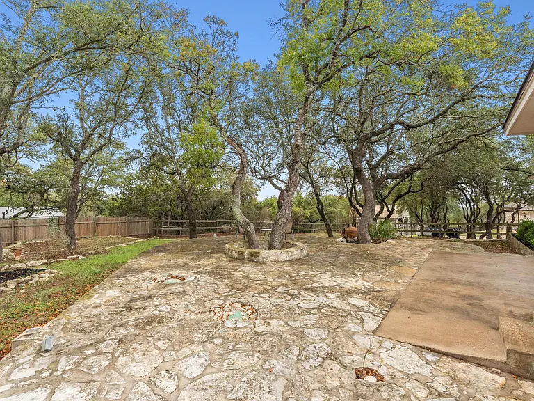 900 Morgan Hill Dr — Photo 22