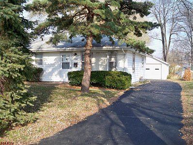 1st image of 260 De Smet Dr