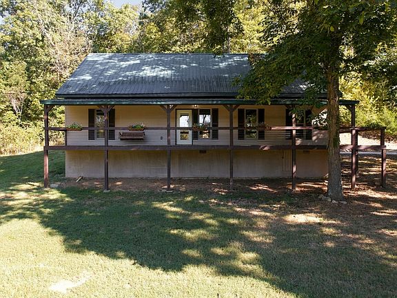 2nd image of 275 Harris Hollow Rd