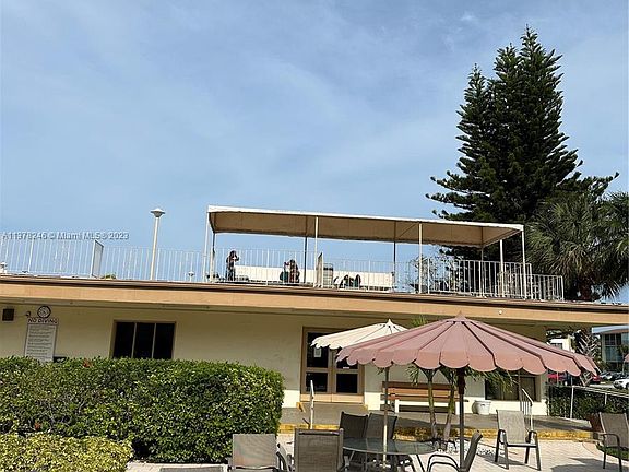 5th image of 16900 NE 14th Ave APT 315