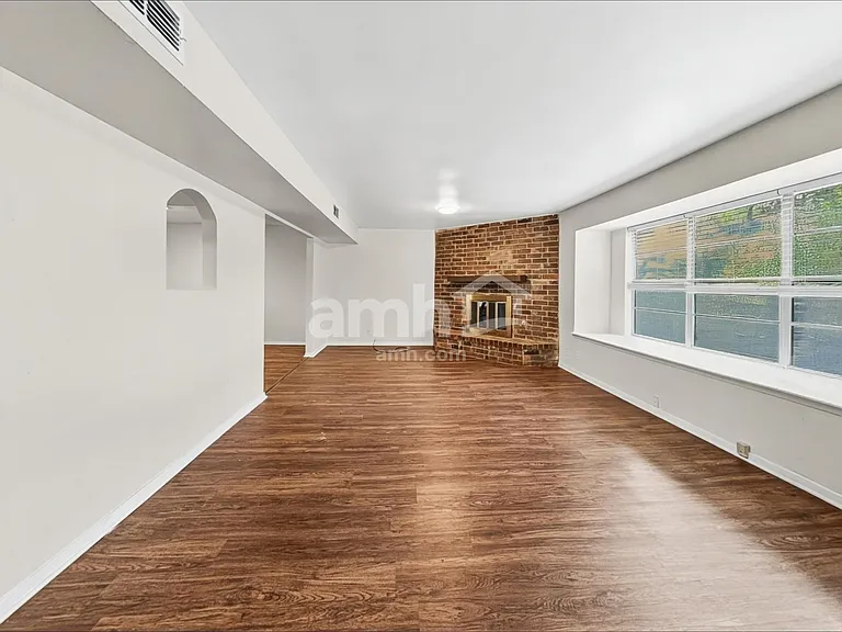 2803 Woodline St — Photo 6