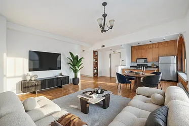 90 Nassau Street, #G