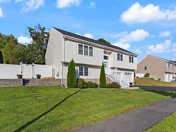 5th image of 16 Vieira Dr