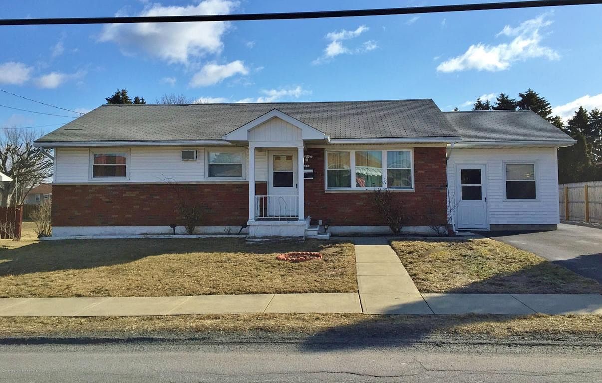 615 Hollenback St, Moosic, PA 18507 Zillow