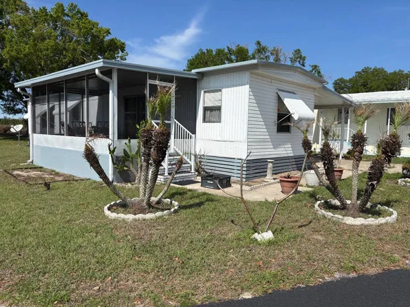 225 Greenhaven Rd W, Dundee, FL 33838