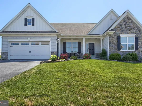 2717 Pin Oak Dr, Harrisburg, PA 17112