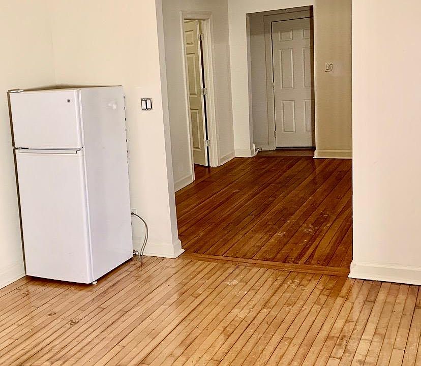 1st image of 3725 W Diversey Ave #1R