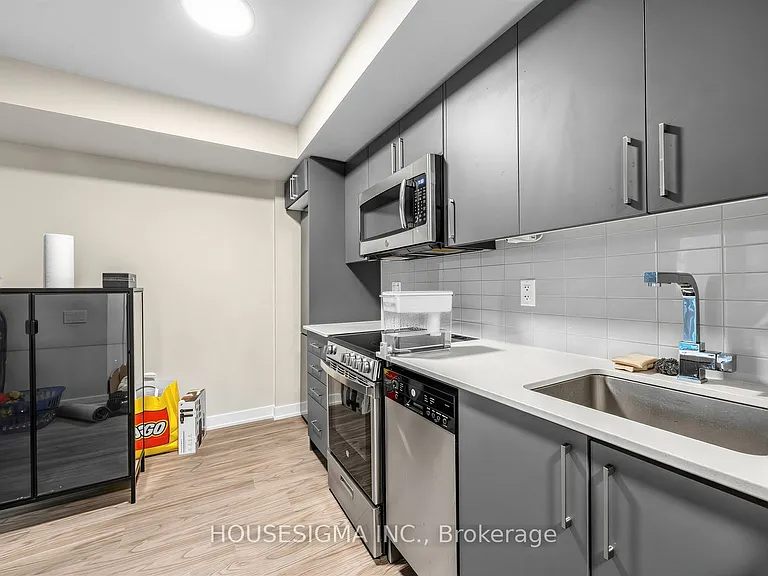 38 Monte Kwinter Ct #7 — Photo 11